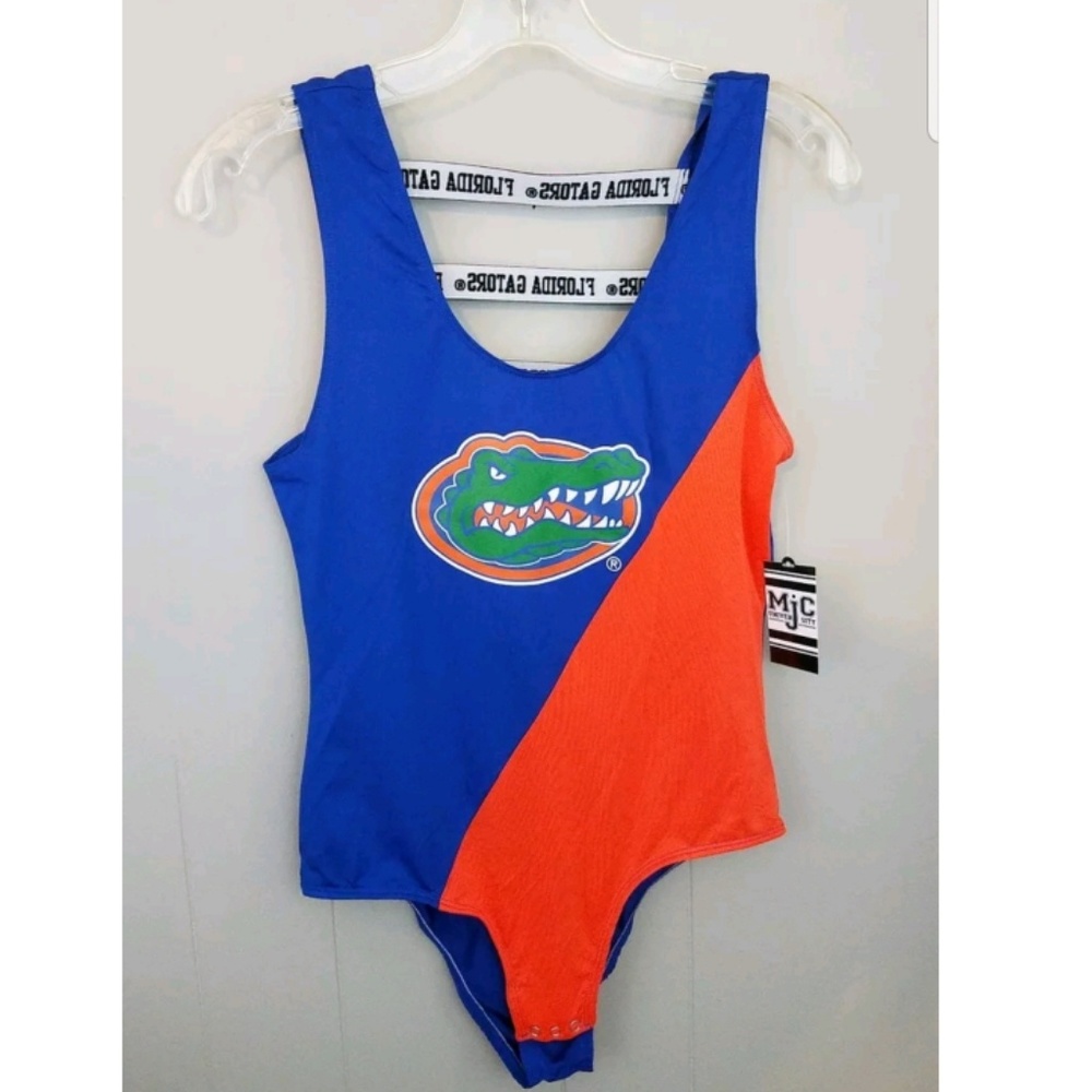 New Juniors Florida Gator Body Suit

ONE PIECE